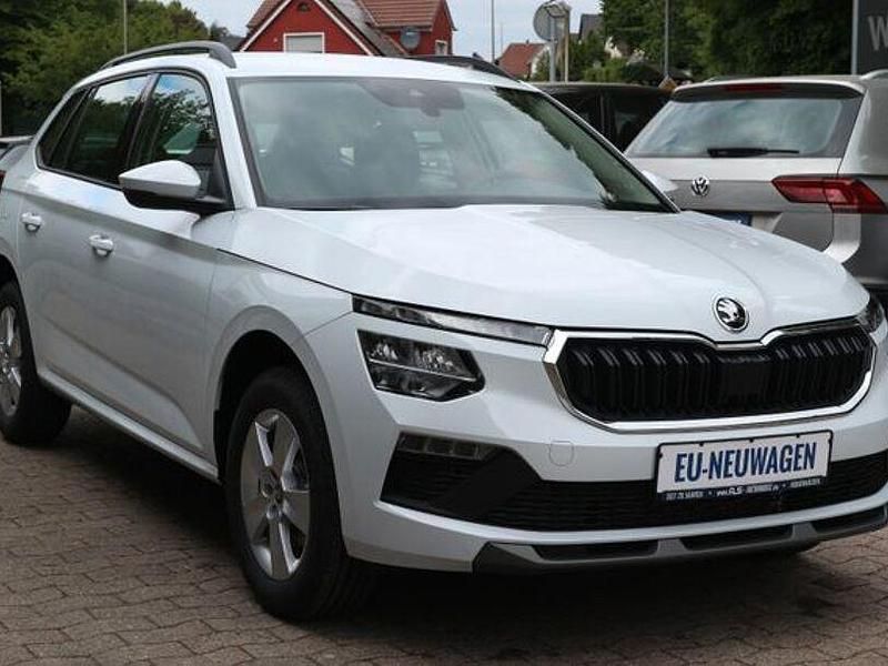 Grau Neu 2025 Skoda Kamiq Selection SUV | 26.900 € (Fairer Preis) - Bild 1/4