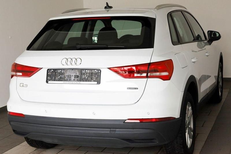 Gebraucht Audi Q3 Ambiente 200 PS (147 kW) 2021 Weiß SUV