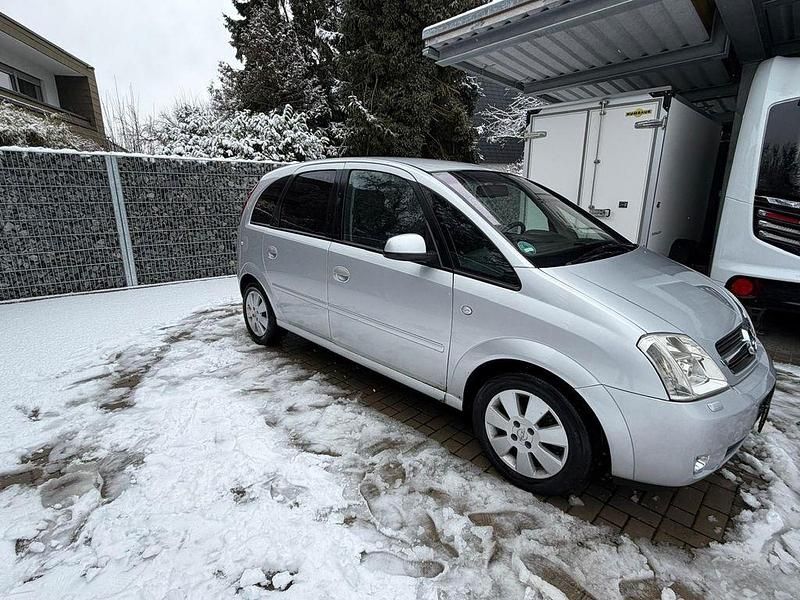 Gebraucht Opel Meriva 125 PS (91 kW) 2004 Silber Van / Kleinbus