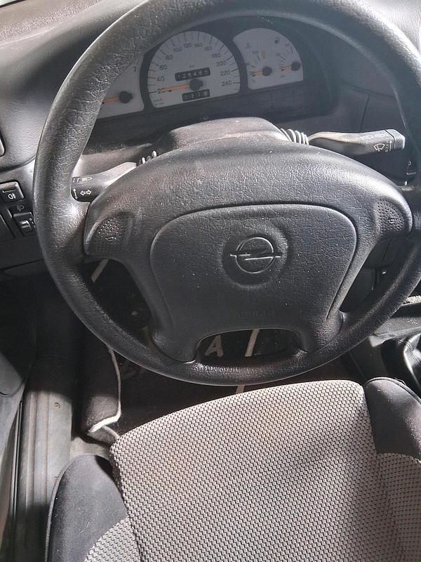 Gebraucht Opel Calibra 115 PS (84 kW) 1994 Weiß Coupé