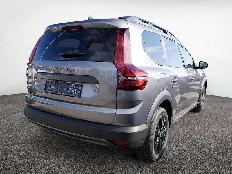 Gebraucht Dacia Jogger Extreme 110 PS (80 kW) 2025 Grau Van / Kleinbus