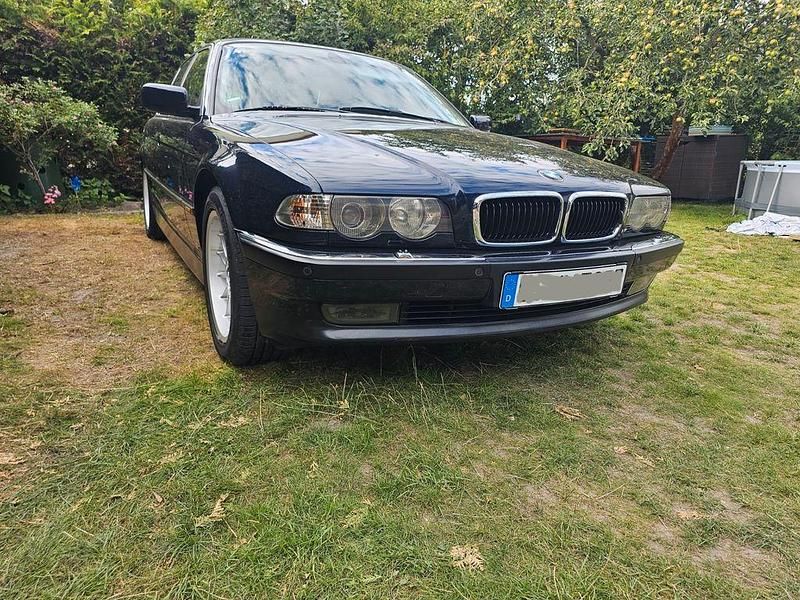 Gebraucht BMW 740 286 PS (210 kW) 1999 Blau Limousine