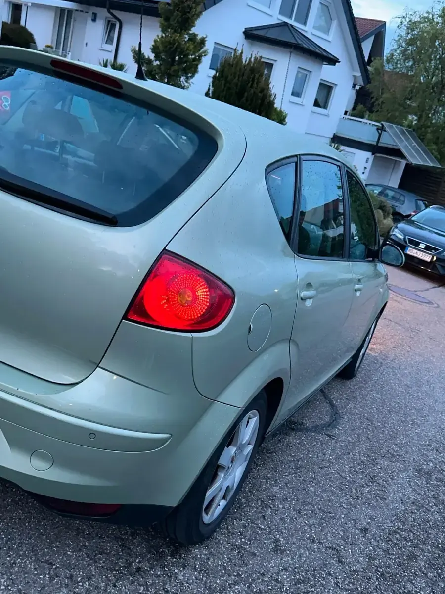 Gebraucht Seat Altea 105 PS (77 kW) 2005 Orange Van / Kleinbus