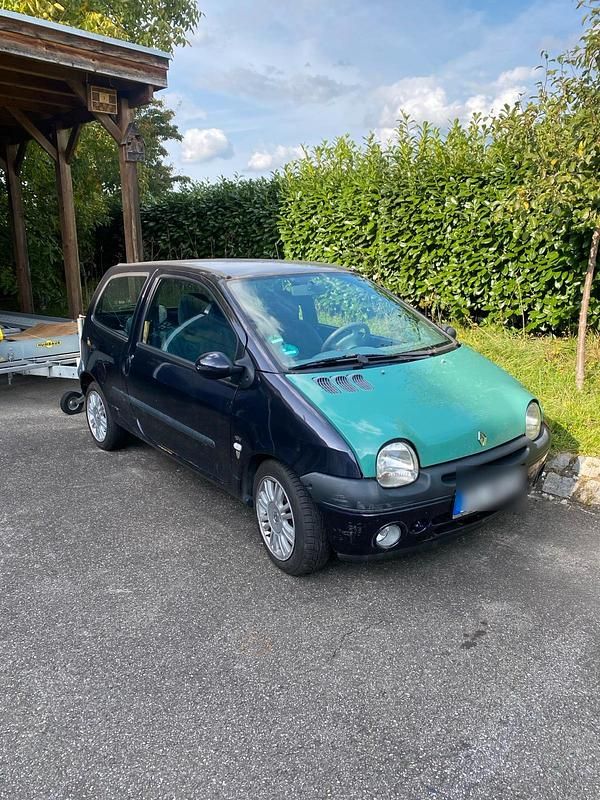 Violet Gebraucht 2005 Renault Twingo Kleinwagen | 500 € (Guter Preis) - Bild 1/4