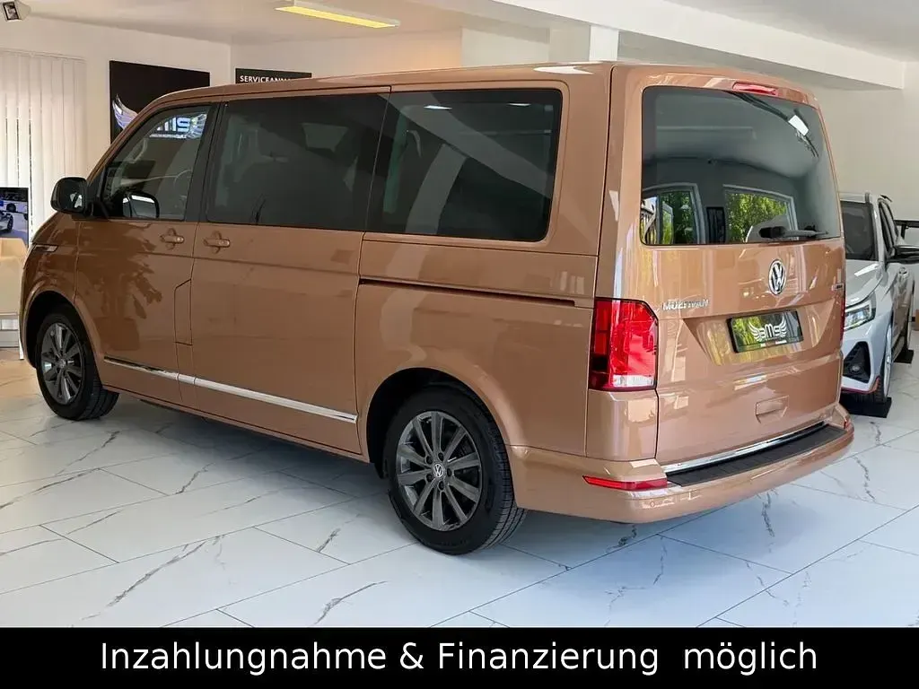 Używany VW Multivan Comfortline 199 KM (146 kW) 2020 Brązowy Minivan