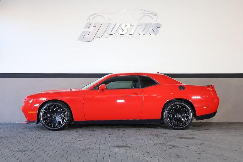 Gebraucht Dodge Challenger 309 PS (227 kW) 2023 Rot Coupé