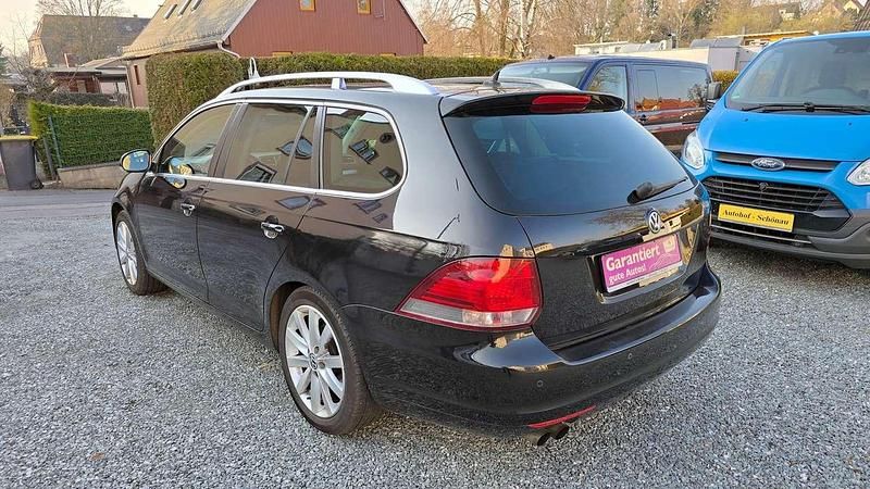 Gebraucht VW Golf VII Highline 122 PS (89 kW) 2013 Schwarz Kombi