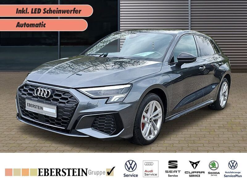 Grau Gebraucht 2021 Audi A3 Sportback e-tron S-Line Limousine | 26.990 € (Fairer Preis) - Bild 1/3