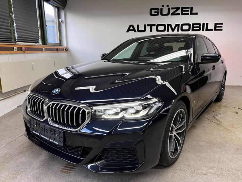 Carbonschwarz metallic Gebraucht 2021 BMW 530 M Sport Limousine | 36.980 € (Fairer Preis) - Bild 1/4