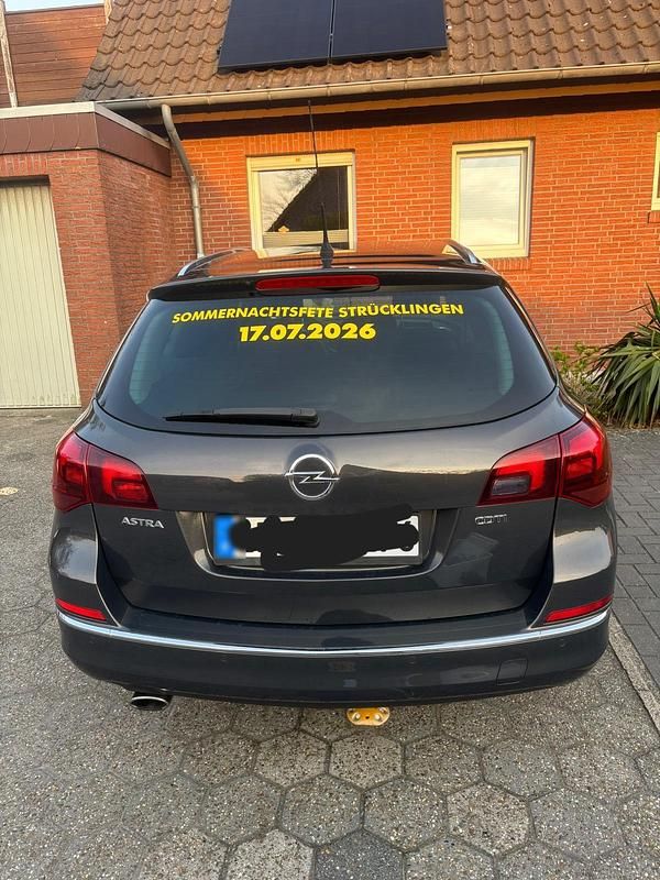 Gebraucht Opel Astra 165 PS (121 kW) 2015 Grau Kombi