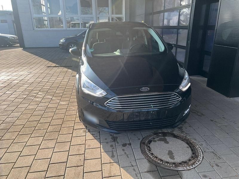 Second-hand Ford C-MAX 150 CP (110 kW) 2016 Negru Monovolum