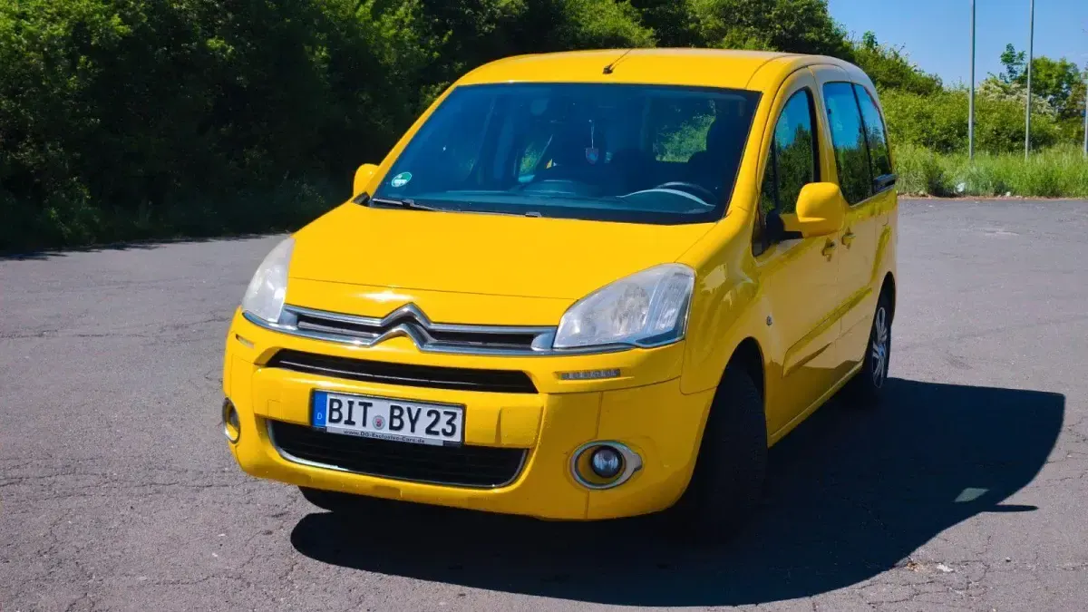 Gebraucht Citroën Berlingo SELECTION 98 PS (72 kW) 2012 Grau Van / Kleinbus