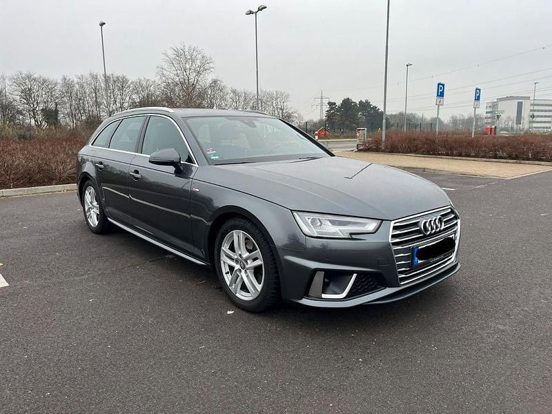Grau Gebraucht 2019 Audi A4 S-Line Kombi | 23.450 € (Guter Preis) - Bild 1/4