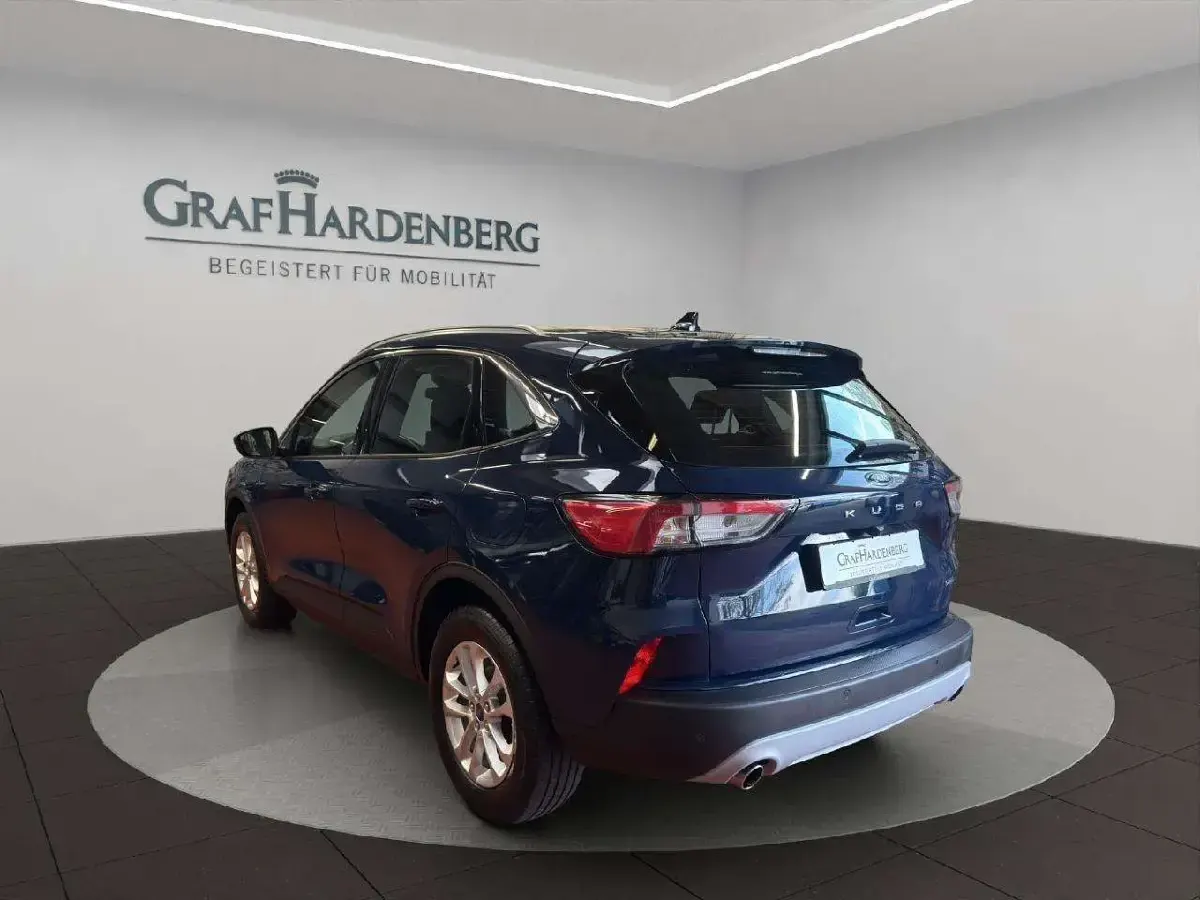 Gebraucht Ford Kuga Titanium 224 PS (164 kW) 2022 Blau SUV