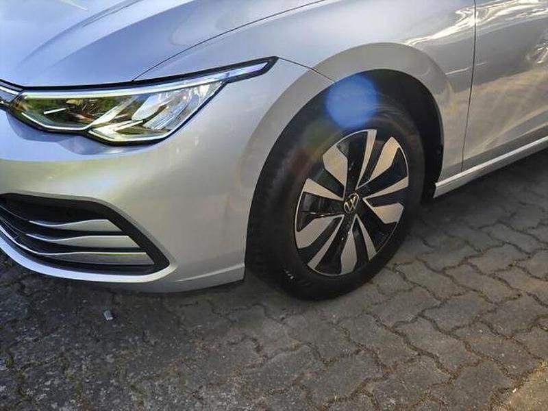 Gebraucht VW Golf VIII Move 131 PS (96 kW) 2024 Silber Kleinwagen