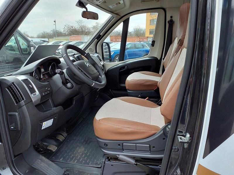 Neu Buerstner Limited T 140 PS (102 kW) 2025 Van