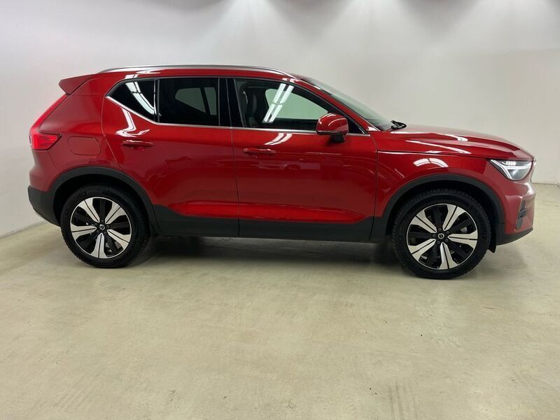 Gebraucht Volvo XC40 Plus 261 PS (191 kW) 2022 Rot SUV