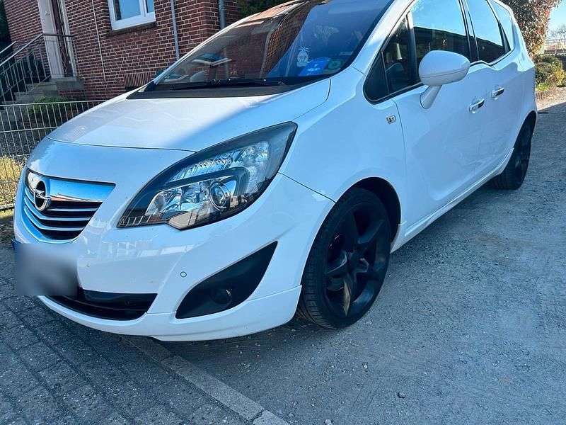 Gebraucht Opel Meriva Edition 131 PS (96 kW) 2011 Weiß Van / Kleinbus