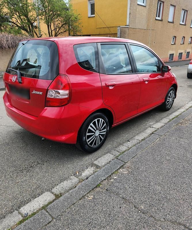 Gebraucht Honda Jazz 83 PS (61 kW) 2006 Rot Kleinwagen