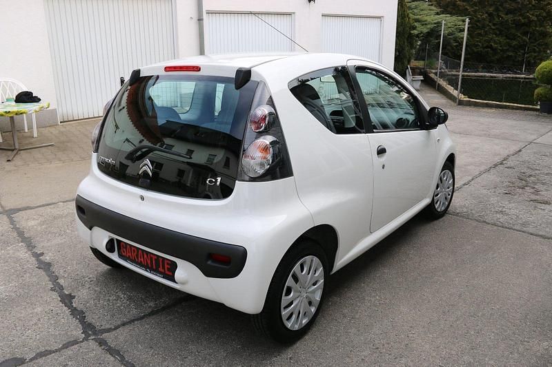 Gebraucht Citroën C1 69 PS (50 kW) 2014 Weiß Kleinwagen