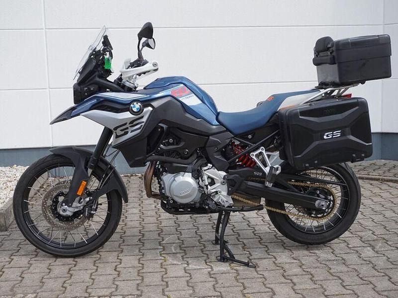 Gebraucht BMW 850 2023 Blau Coupé