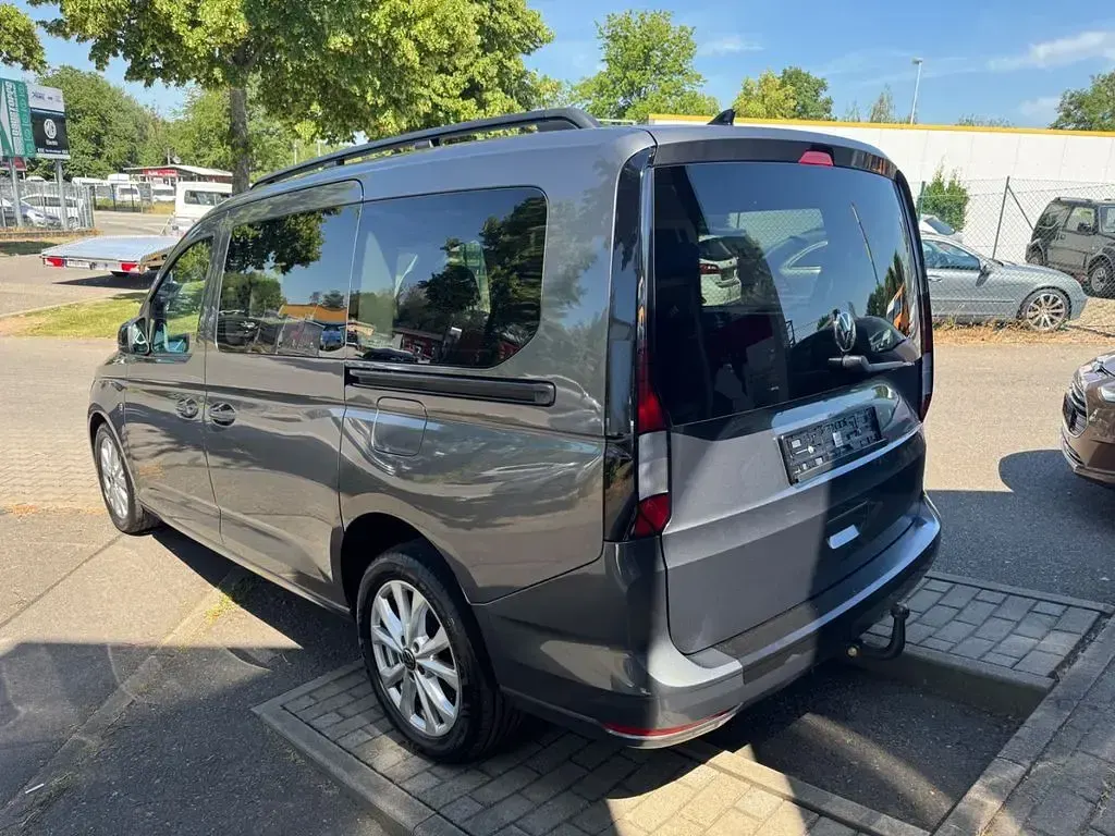 Gebraucht VW Caddy Life 102 PS (75 kW) 2022 Grau Van / Kleinbus