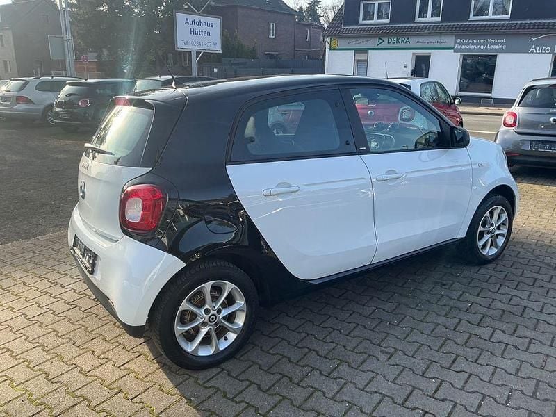 Gebraucht Smart ForFour 71 PS (52 kW) 2017 Weiß Kleinwagen