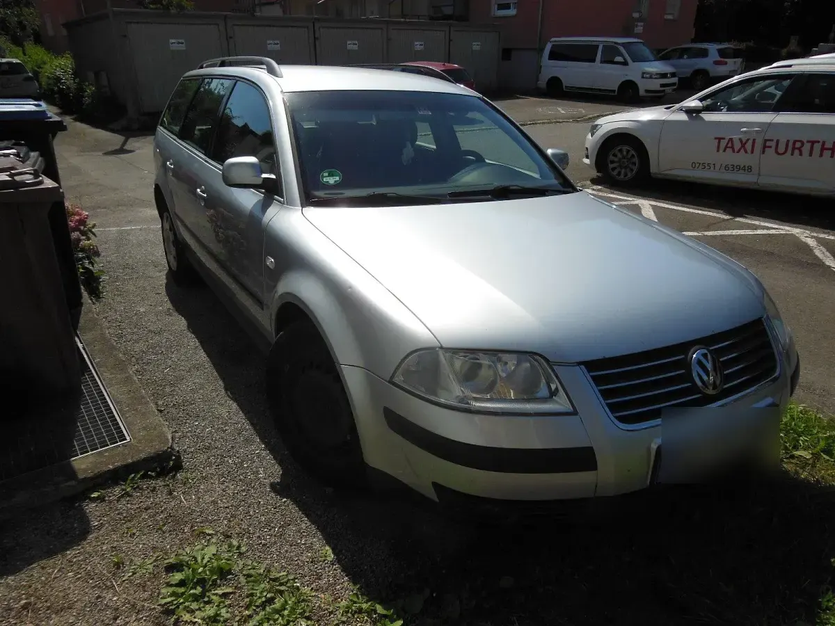 Gebraucht VW Passat 130 PS (95 kW) 2001 Silber Kombi