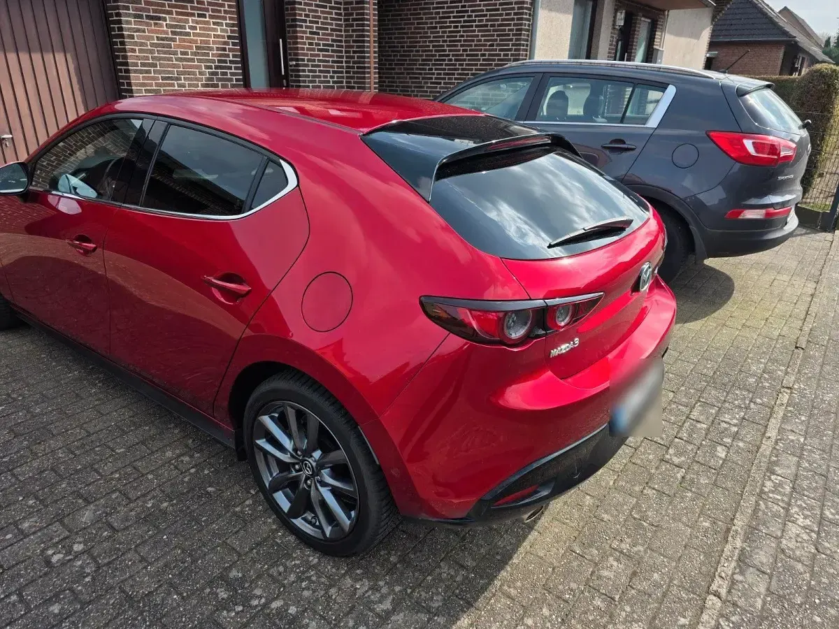 Gebraucht Mazda 3 122 PS (89 kW) 2019 Rot Coupé