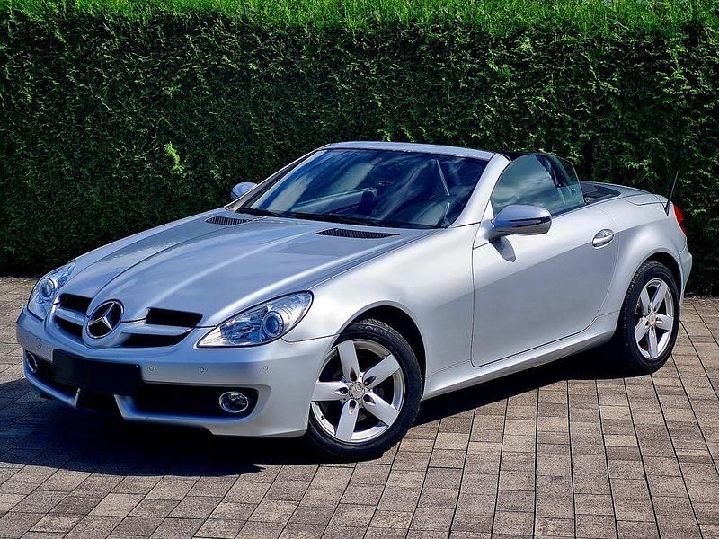Silber Gebraucht 2010 Mercedes SLK200 Cabrio | 13.999 € (Fairer Preis) - Bild 1/4