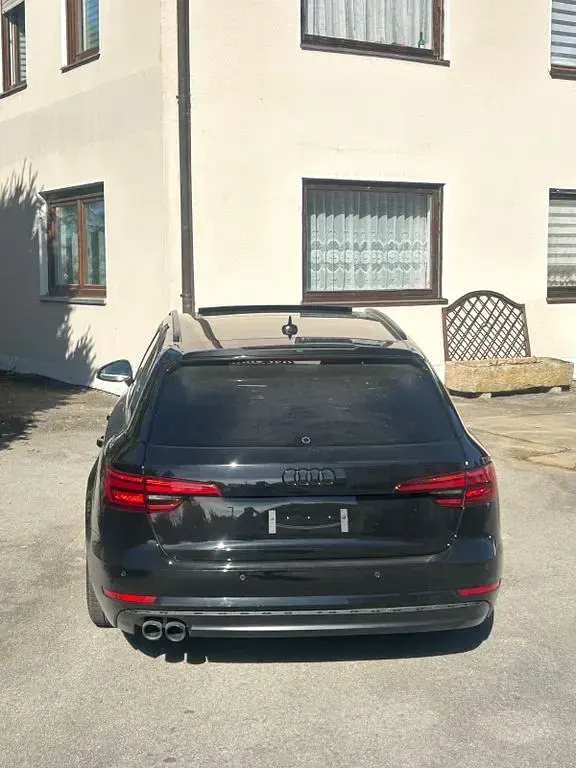 Gebraucht Audi A4 Design 190 PS (139 kW) 2016 Schwarz Kombi
