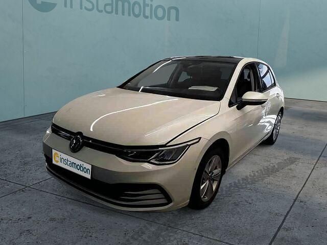 Weiß Gebraucht 2020 VW Golf VIII Life Limousine | 20.293 € (Fairer Preis) - Bild 1/2