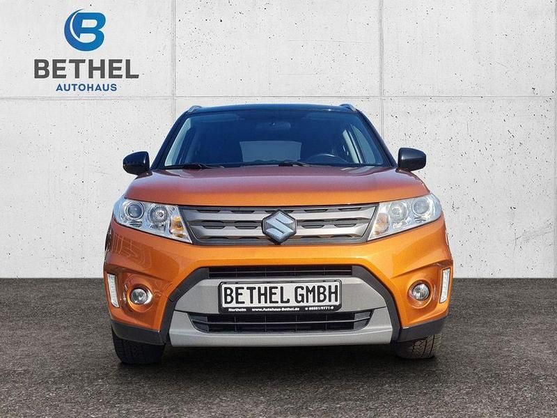 Gebraucht Suzuki Vitara Comfort 120 PS (88 kW) 2017 Orange SUV