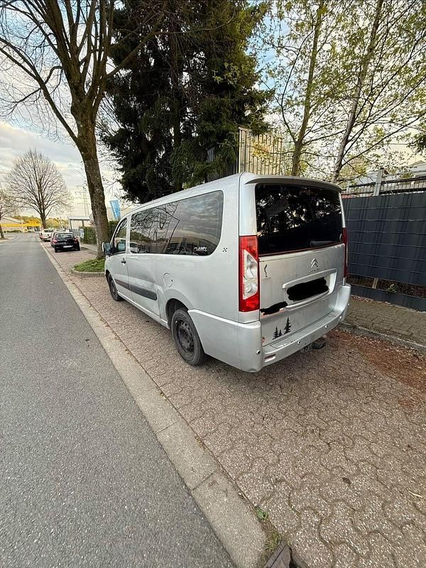 Begagnad Citroën Jumpy 128 HK (94 kW) 2012 Silver Minibuss