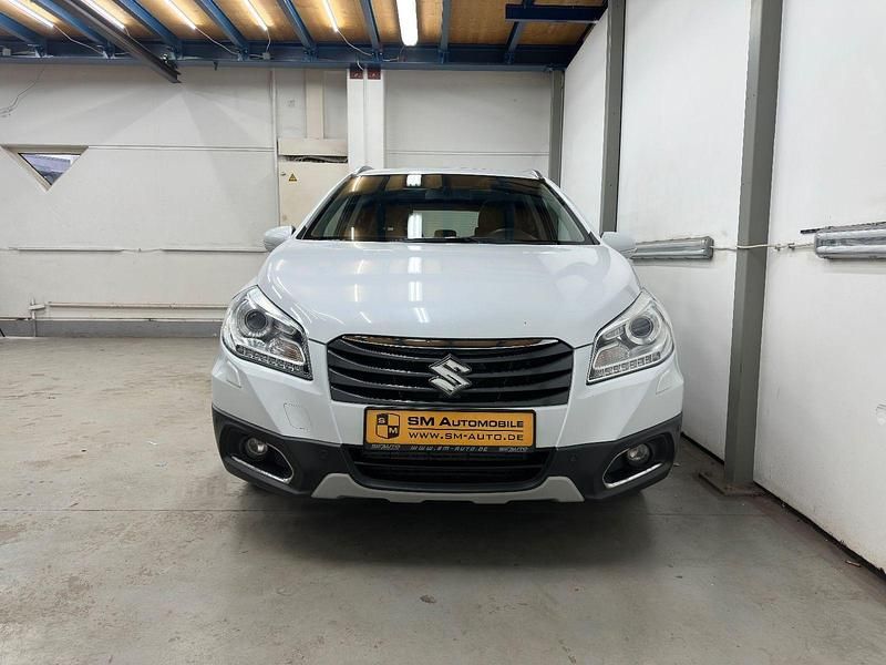 Gebraucht Suzuki SX4 S-Cross Comfort+ 120 PS (88 kW) 2014 Weiß Kleinwagen