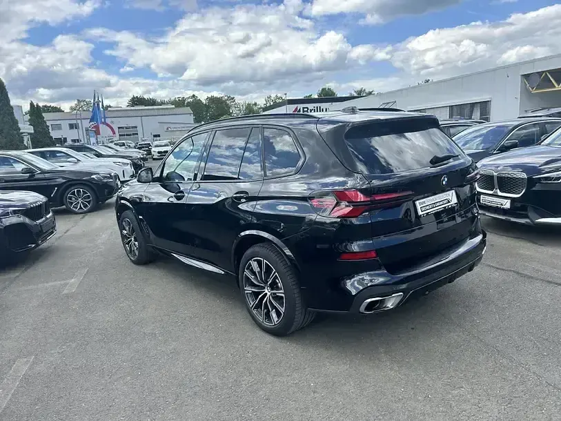 Gebraucht BMW X5 M Sport 298 PS (219 kW) 2024 Schwarz SUV