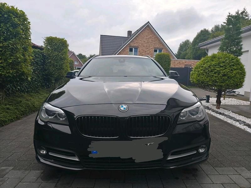 Schwarz Gebraucht 2014 BMW 530 Kombi | 12.500 € (Fairer Preis) - Bild 1/4