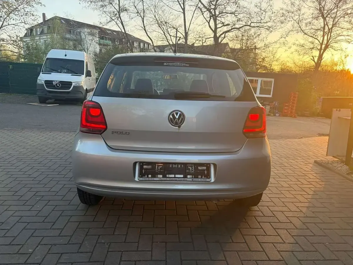 Gebraucht VW Polo Trendline 60 PS (44 kW) 2011 Silber Kleinwagen