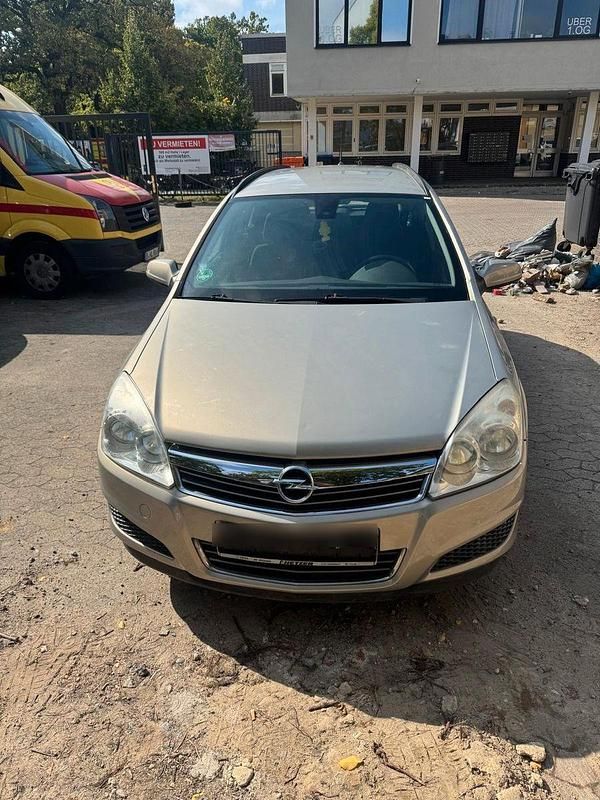 Beige Gebraucht 2007 Opel Astra Kombi | 2.300 € (Guter Preis) - Bild 1/4