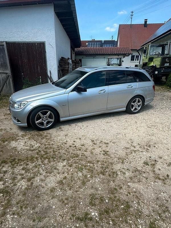 Silber Gebraucht 2008 Mercedes C220 Avantgarde Kombi | 6.500 € (Fairer Preis) - Bild 1/4