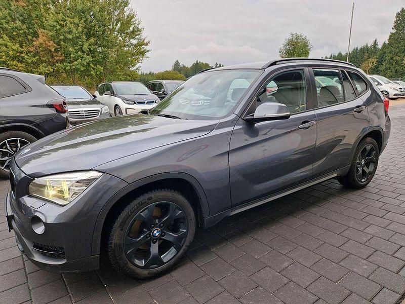 Grau Gebraucht 2012 BMW X1 Performance SUV | 9.980 € (Fairer Preis) - Bild 1/4