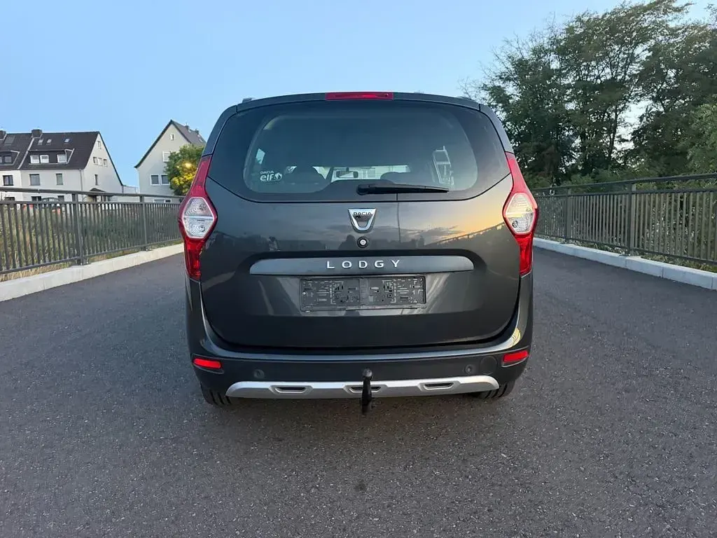Gebraucht Dacia Lodgy Stepway 116 PS (85 kW) 2015 Grau Van / Kleinbus