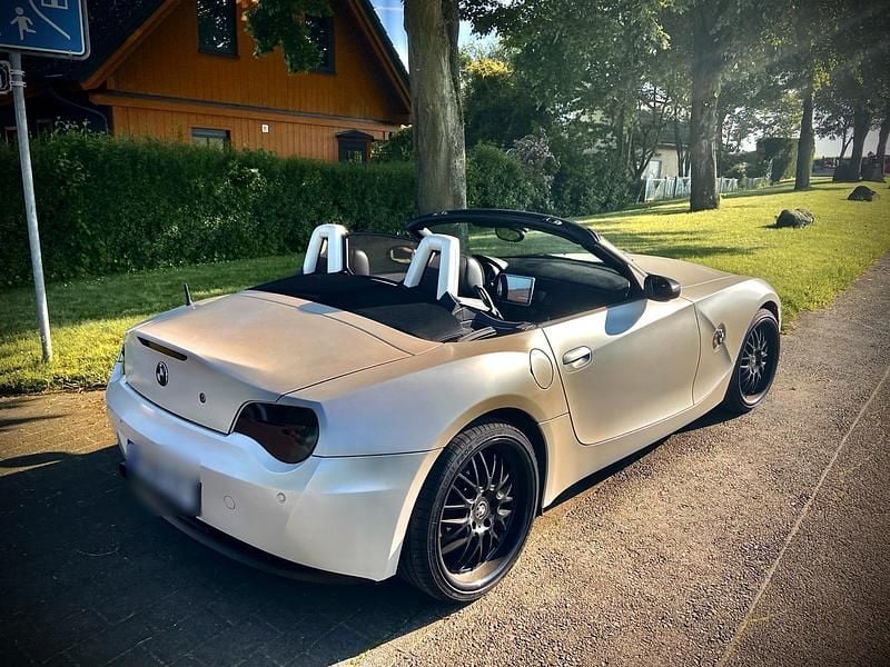 Gebraucht BMW Z4 150 PS (110 kW) 2008 Weiß Cabrio
