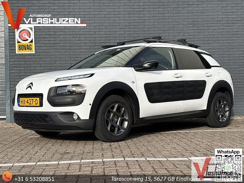 Weiß Gebraucht 2016 Citroën C4 PureTech SUV | 4.350 € (Guter Preis) - Bild 1/4