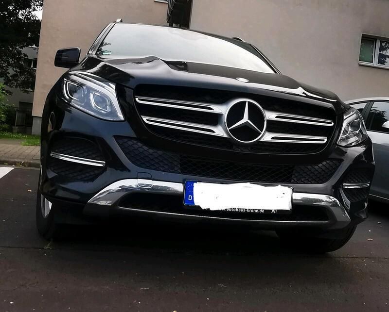 Schwarz Gebraucht 2016 Mercedes GLE350 Exclusive SUV | 28.000 € (Superpreis) - Bild 1/4