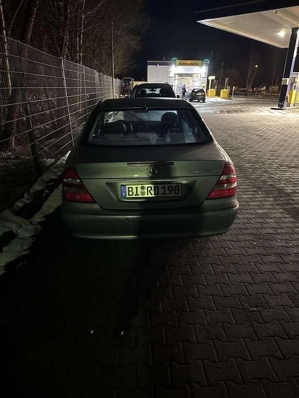 Gebraucht Mercedes E200 122 PS (89 kW) 2004 Limousine