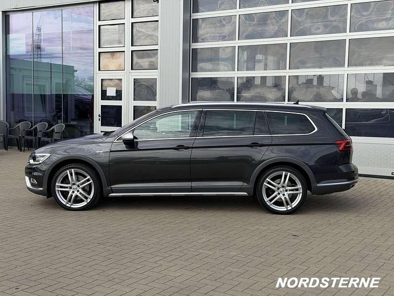Usata VW Passat 239 CV (175 kW) 2017 Grigio Station wagon