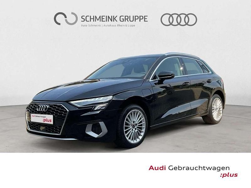Brillantschwarz Gebraucht 2022 Audi A3 e-tron Advanced Kleinwagen | 22.980 € (Fairer Preis) - Bild 1/4