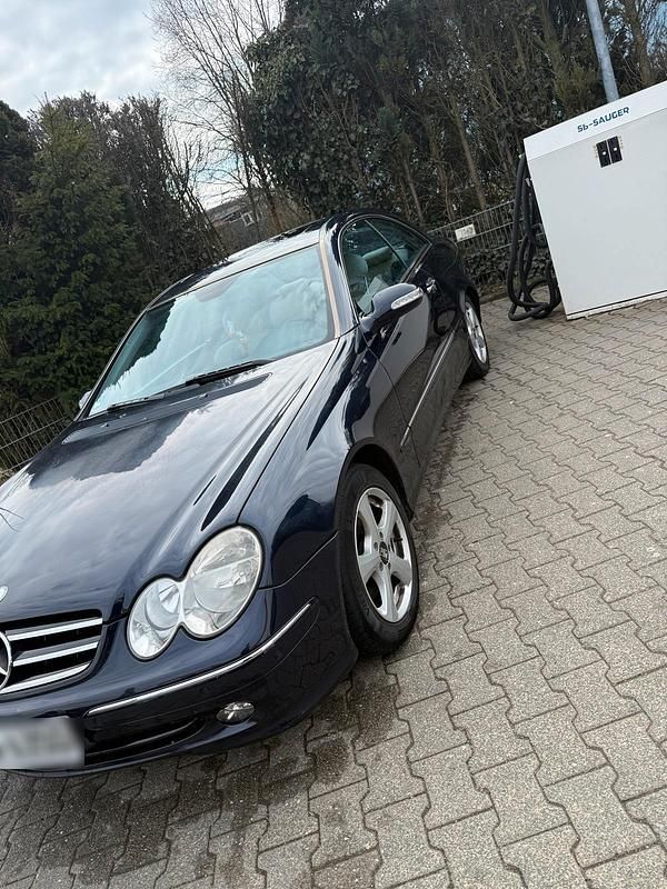 Gebraucht Mercedes CLK320 310 PS (228 kW) 2003 Blau Coupé