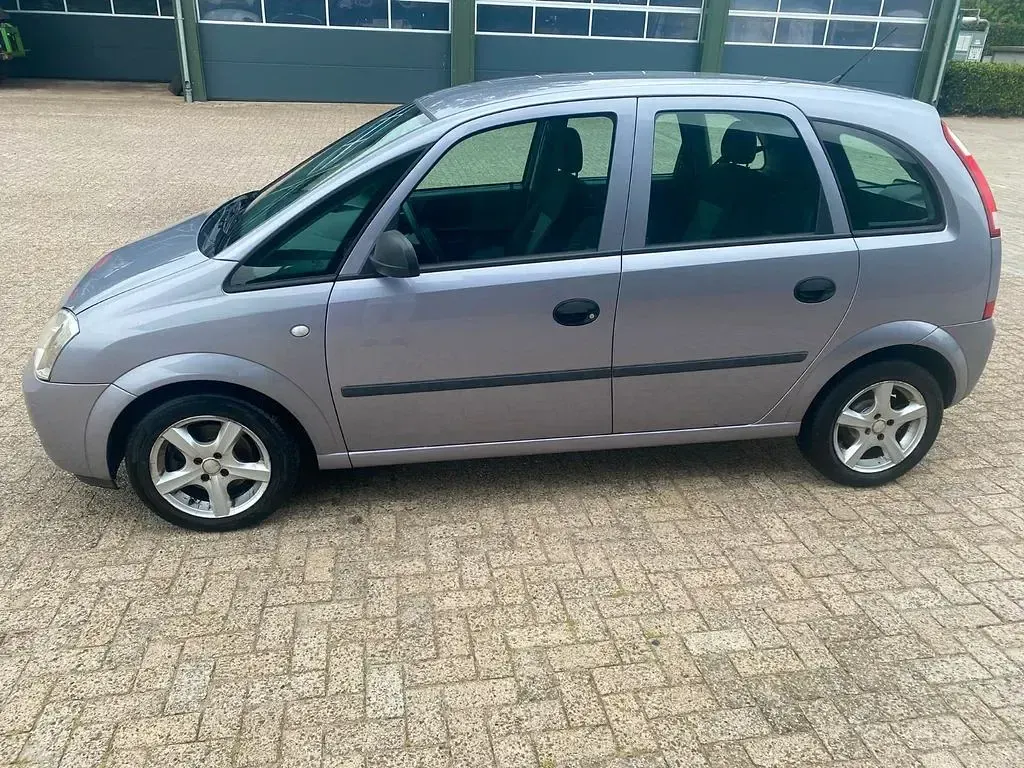 Gebraucht Opel Meriva Edition 101 PS (74 kW) 2005 Weiß Van / Kleinbus
